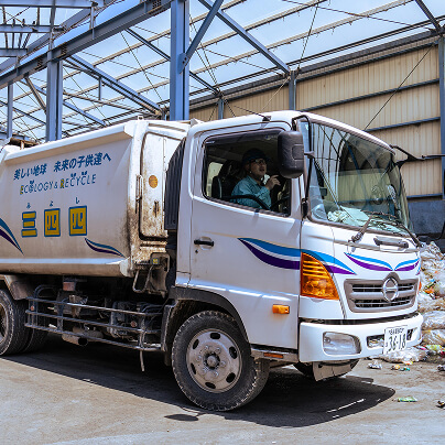 トラックの写真